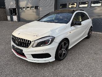 skadebil auto Mercedes A-klasse 250 AMG PAKKET / PANODAK / AUTOMAAT 2013/3
