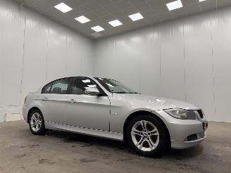 Voiture accidenté BMW 3-serie 318i Navi Airco 2006/3