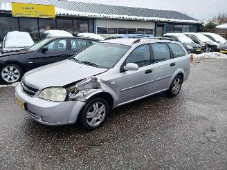 krockskadad bil auto Chevrolet Lacetti Lacetti Wagon Combi 1.8 16V (LDA) [89kW] 2006/4