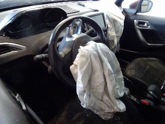 Peugeot 2008 1.2 THP AUTOMAAT picture 6
