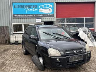 Vrakbiler auto Hyundai Tucson Tucson (JM), SUV, 2004 / 2010 2.0 16V CVVT 4x2 2007/8