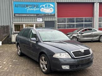 damaged passenger cars Skoda Octavia Octavia Combi (1Z5), Combi 5-drs, 2004 / 2013 1.9 TDI 2008/11