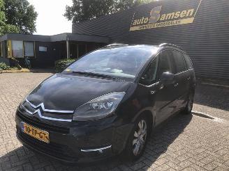 krockskadad bil auto Citroën C4 C4 Grand Picasso (UA) MPV 2006 / 2013 - 2.0 16V Autom. MPV  Benzine 1.998cc 103kW (140pk) FWD 2006-10/2013-08 (UARFJ) EW10A; RFJ 2006/1