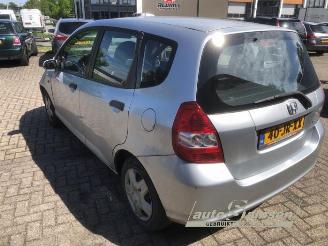 Dezmembrări autoturisme Honda Jazz Jazz (GD/GE2/GE3), Hatchback, 2002 / 2008 1.3 i-Dsi 2002/7