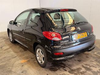 skadebil auto Peugeot 206+ 1.4 XS Hatchback  Benzine 1.360cc 55kW (75pk) FWD 2009/7