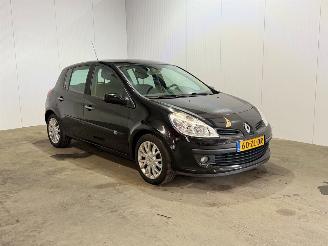Coche accidentado Renault Clio 2.0-16V Dynamique S 2008/3
