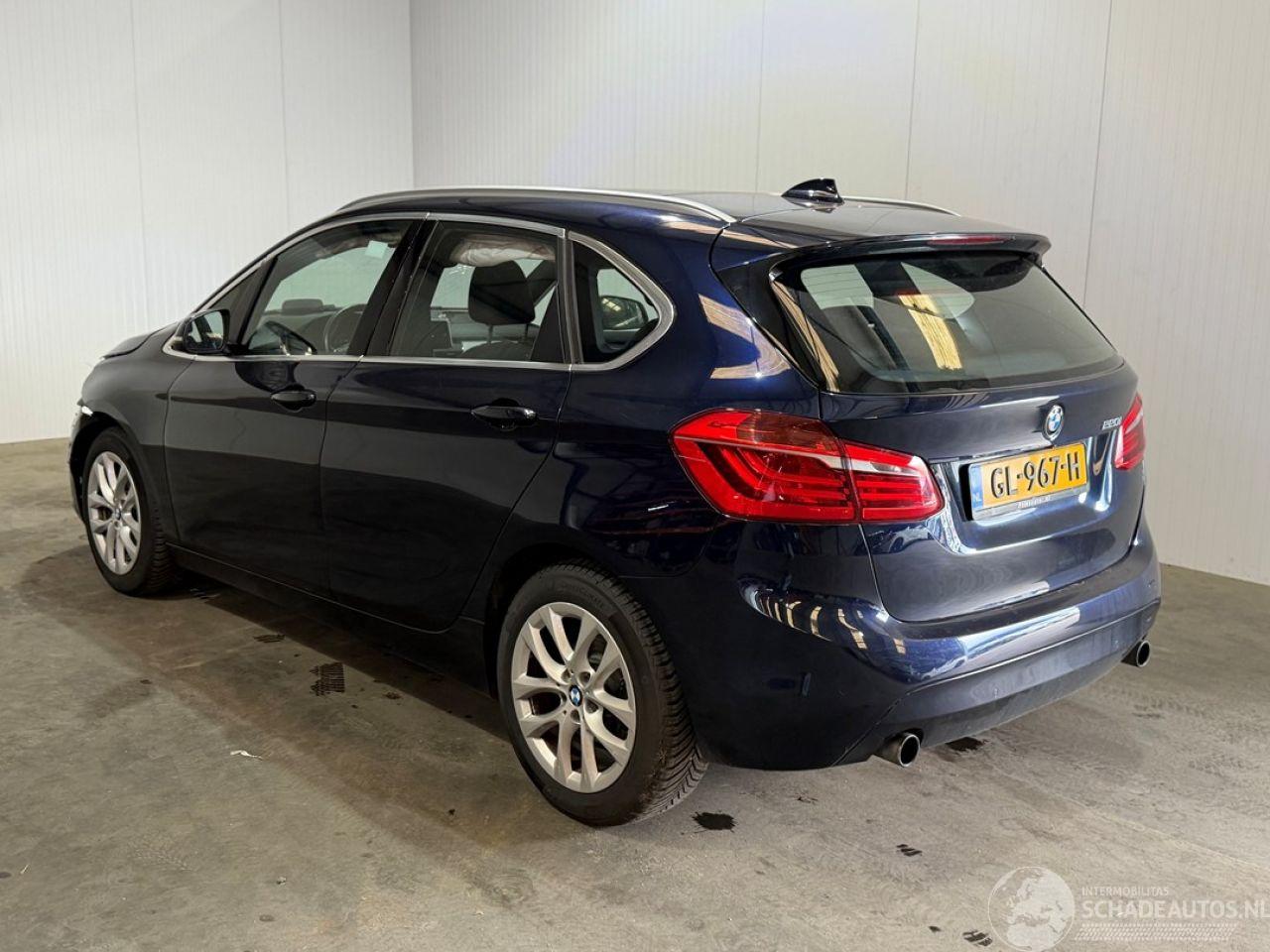 BMW 2-serie 220i Essential