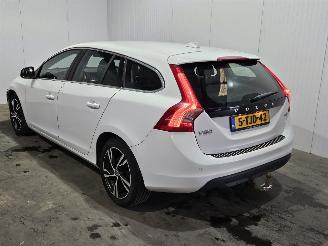 Unfallwagen Volvo V-60 2.0 D3 20V Combi/o  Diesel 1.984cc 120kW (163pk) FWD 2011/5
