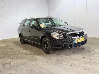 krockskadad bil auto Skoda Octavia 1.2 TSI Elegance Business Line 2010/10