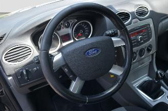 Ford Focus 1.6 16V picture 10