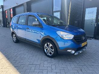 uszkodzony samochody osobowe Dacia Lodgy 1.2 TCe Stepway 7p. | 2015/5