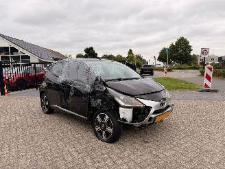 Schadeauto Toyota Aygo 1.0 VVT-i x-clusiv | 44.274 km!! 2014/11