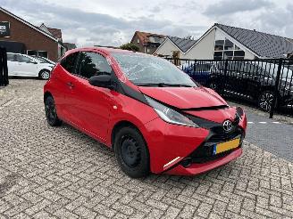 Vaurioauto  passenger cars Toyota Aygo 1.0 VVT-i x 112.286 KM !! 2017/5