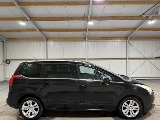 Voiture accidenté Peugeot 5008 1.6THP 115kW Clima GT 7zitplaatsen 2012/8
