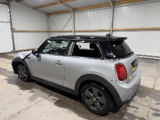 Mini Electric 33kWh 135kW Essential picture 11
