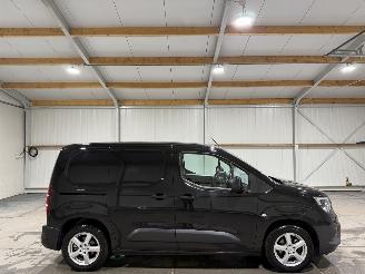 skadebil bedrijf Opel Combo 1.5D 75kW L1H1 Edition Navi 2021/2