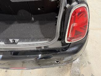 Mini Cooper 1.5 100kW Automaat Cooper Chili picture 36