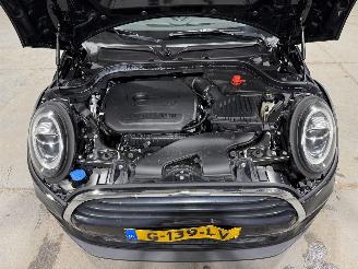 Mini Cooper 1.5 100kW Automaat Cooper Chili picture 26