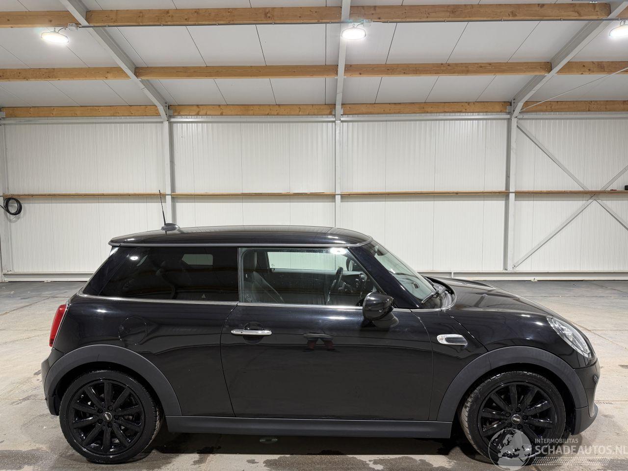 Mini Cooper 1.5 100kW Automaat Cooper Chili