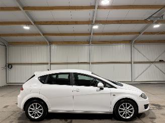krockskadad bil auto Seat Leon 1.6TDI 77kW Ecomotive Reference 2010/4