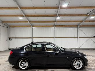 damaged passenger cars BMW 3-serie 320i 135kW Automaat Schuifkantel Luxury Edition 2018/4