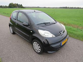 krockskadad bil auto Peugeot 107 1.0 12v XS 68pk Splinter Nieuwe Apk  2008   Airco Topstaat 2008/5