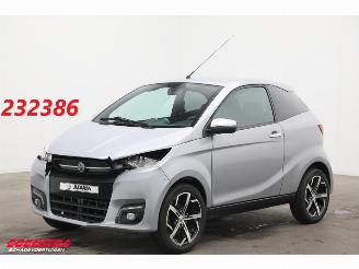 krockskadad bil brommobiel Aixam  E Coupe Premium Moped Leder Bluetooth Camera 2021/11
