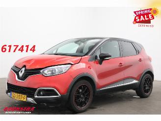 Voiture accidenté Renault Captur 0.9 TCe Helly Hansen Navi Clima Cruise PDC 72.404 km! 2015/4
