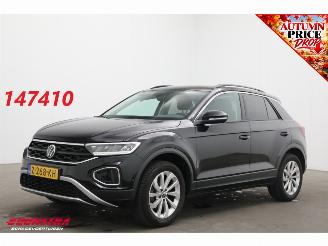 Vaurioauto  passenger cars Volkswagen T-Roc 1.0 TSI Life Virtual ACC Apple/Android Camera 24.136 km! 2024/4