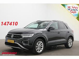 damaged passenger cars Volkswagen T-Roc 1.0 TSI Life Virtual ACC Apple/Android Camera 24.136 km! 2024/4