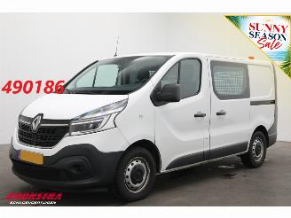 krockskadad bil bedrijf Renault Trafic 2.0 dCi 120 L1-H1 Comfort 2X Schuifdeur LED Navi Airco Cruise PDC AHK 2021/12