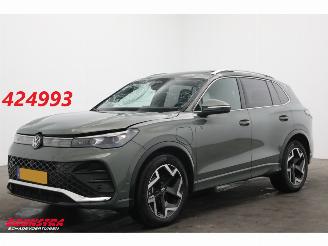 damaged passenger cars Volkswagen Tiguan 1.5 eHybrid R-Line Edition HUD Pano ACC Navi Clima Ergo Act. SHZ Virtual Apple/Android Camera PDC 2025/12