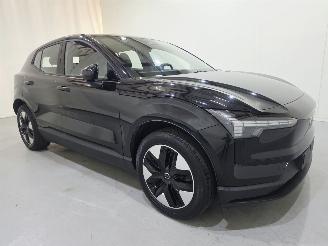 Schadeauto Volvo EX30 Core 2ED Pure Electric 200Kw Bwj,2024 2024/5