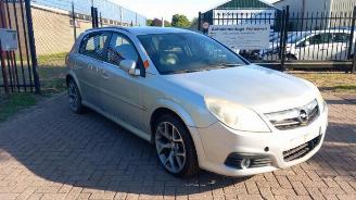 Sloopauto Opel Signum Signum (F48), Hatchback 5-drs, 2003 / 2008 2.2 direct 16V 2006/2