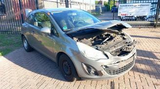 Coche siniestrado Opel Corsa Corsa D, Hatchback, 2006 / 2014 1.2 16V 2012/6