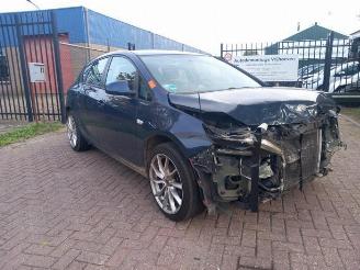 Dezmembrări autoturisme Opel Astra Astra J (PC6/PD6/PE6/PF6), Hatchback 5-drs, 2009 / 2015 1.4 Turbo 16V 2011/10