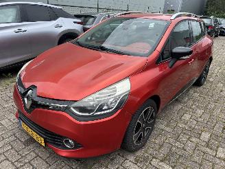damaged passenger cars Renault Clio Stationcar 0.9 TCe 2013/10