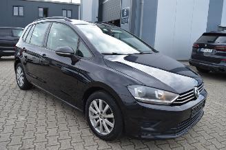 uszkodzony samochody osobowe Volkswagen Golf Sportsvan Volkswagen Golf Sportsvan 1,6 TDI Aut  DSG Navi Pdc Klimatronik 2014/12