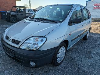 Démontage voiture Renault Scenic 1.4 16V 2001/12