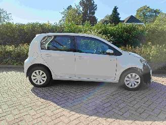 Volkswagen e-Up!  picture 17