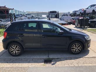 Schadeauto Volkswagen Polo 12tsi 66kW E6 5 drs 2016/8