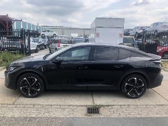 Schadeauto Peugeot 408 1.6 Plug in Hybrid 180 Allure Pack 2023/12