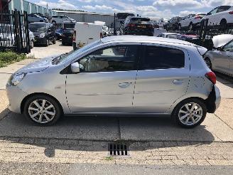 Unfallwagen Mitsubishi Space-star 1.2i 59kW Airco 102 dkm 2013/7