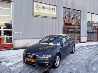 demontáž osobní automobily Audi A4  2010/7