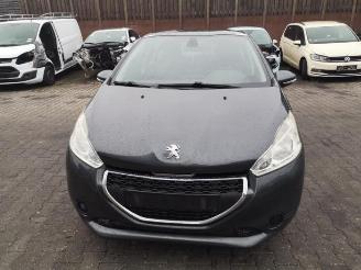 demontáž osobní automobily Peugeot 208 208 I (CA/CC/CK/CL), Hatchback, 2012 / 2019 1.2 Vti 12V PureTech 82 2014