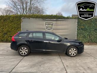 Salvage car Volvo V-60 V60 I (FW/GW), Combi, 2010 / 2018 1.6 T3 16V 2011/3