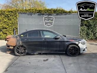 Vrakbiler auto Mercedes Cla-klasse CLA (117.3), Sedan, 2013 / 2019 1.6 CLA-180 16V 2017/4