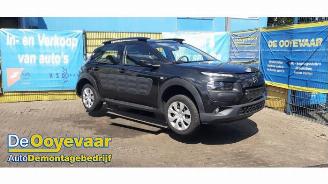 Salvage car Citroën C4 cactus C4 Cactus (0B/0P), Hatchback 5-drs, 2014 1.2 PureTech 82 12V 2017/7