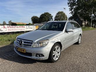 damaged passenger cars Mercedes C-klasse Estate 180 K BlueEFFICIENCY 2009/12