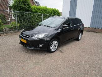 krockskadad bil auto Ford Focus 1.0 Navi Clima 115.000 KM 2014/9